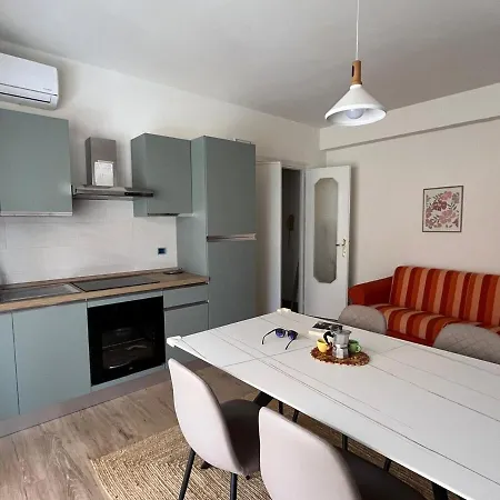 Bright Renovated سانتا مارينيلاّ